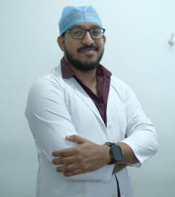 Dr. Akhilesh  Arjun